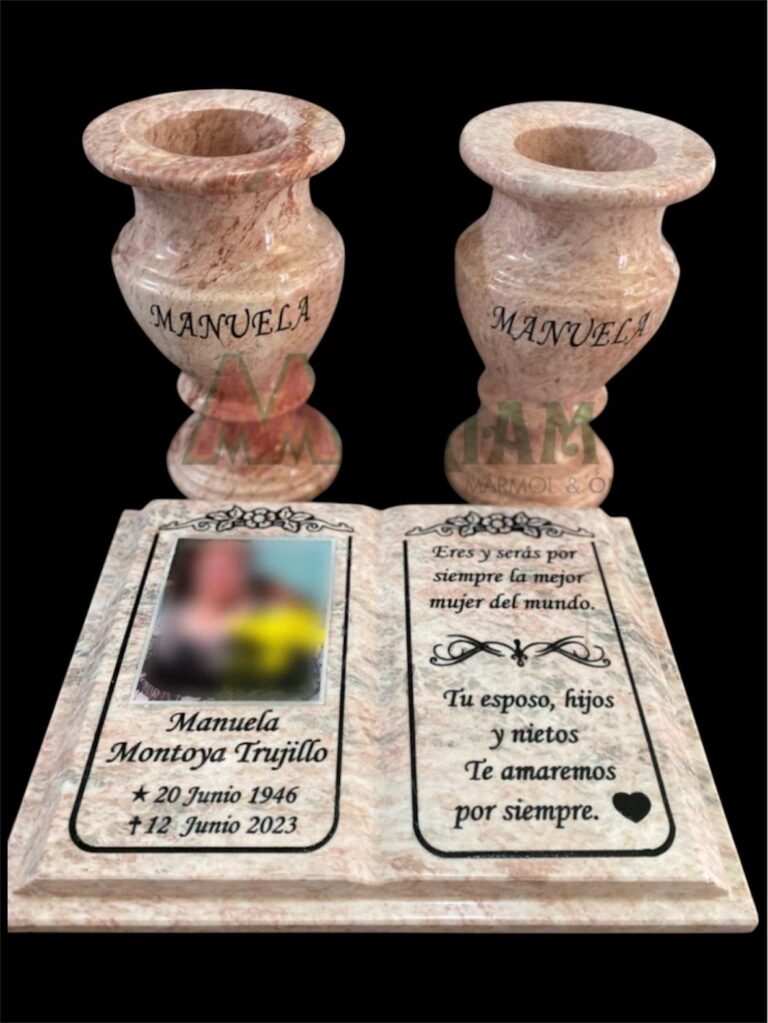 Funerario 1ffbd09d F876 4423 A601 1e15ba9c6ed5 768x1023